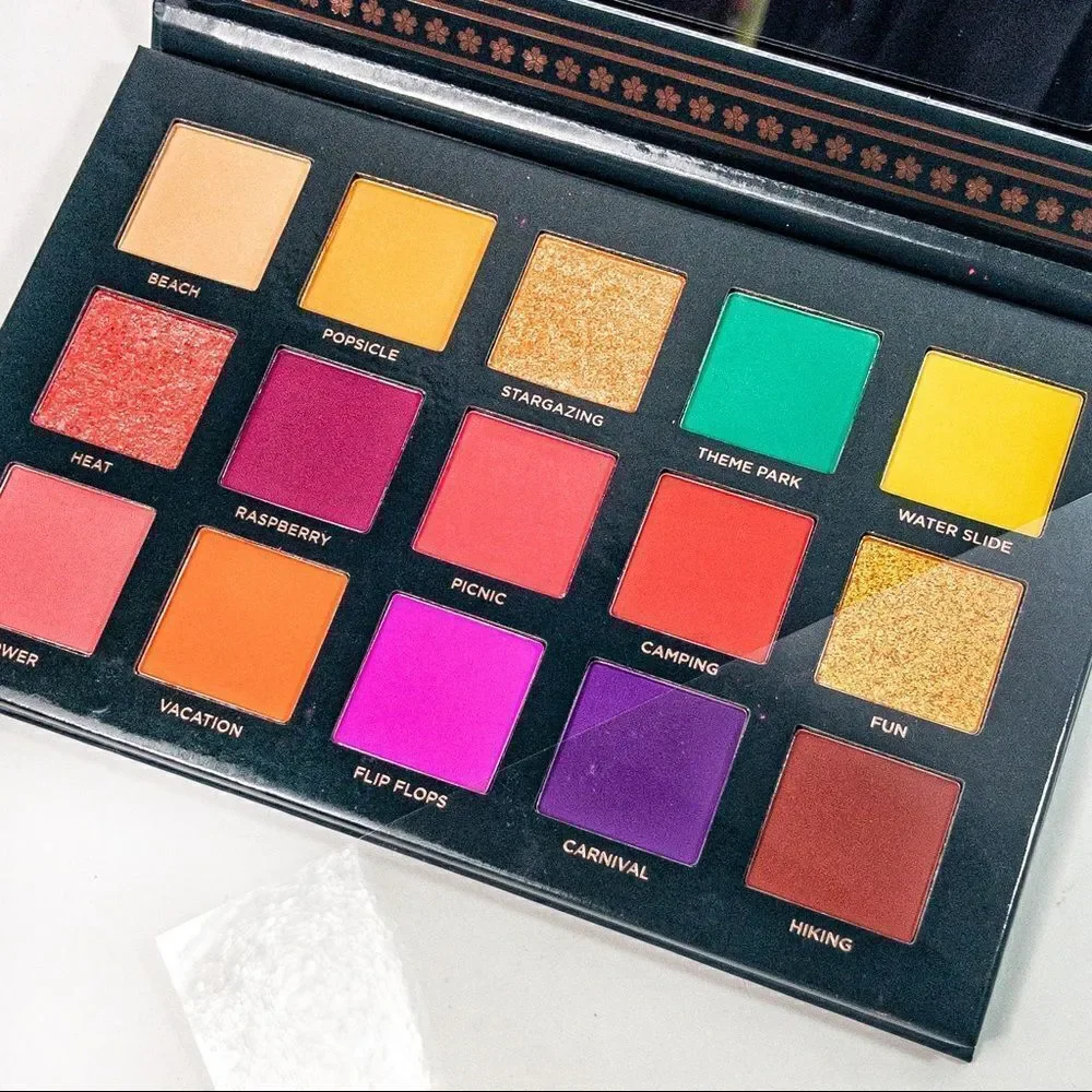 New Ace Beauté Nostalgia Eye Palette